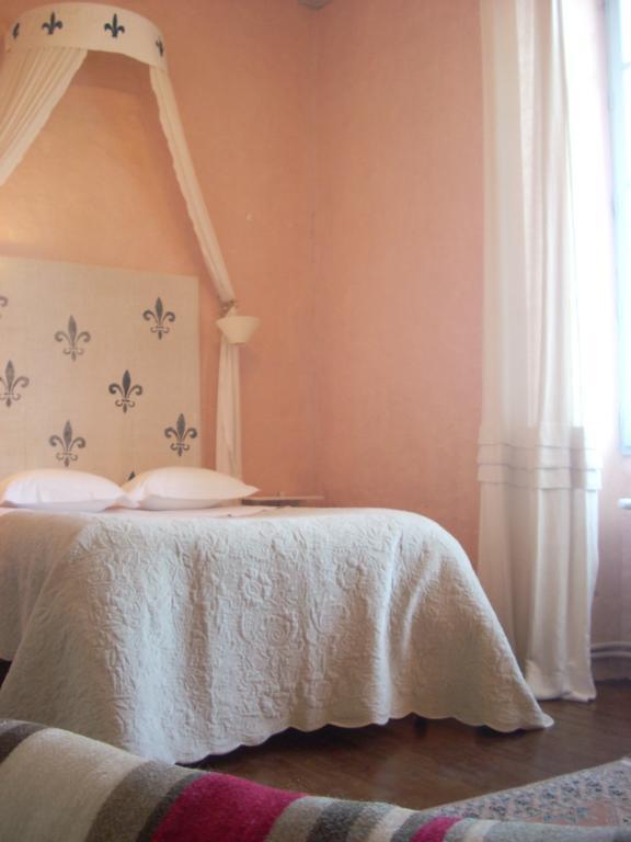 Chambres D'Hotes Logis De L'Astree Saint-Bris-des-Bois Kültér fotó