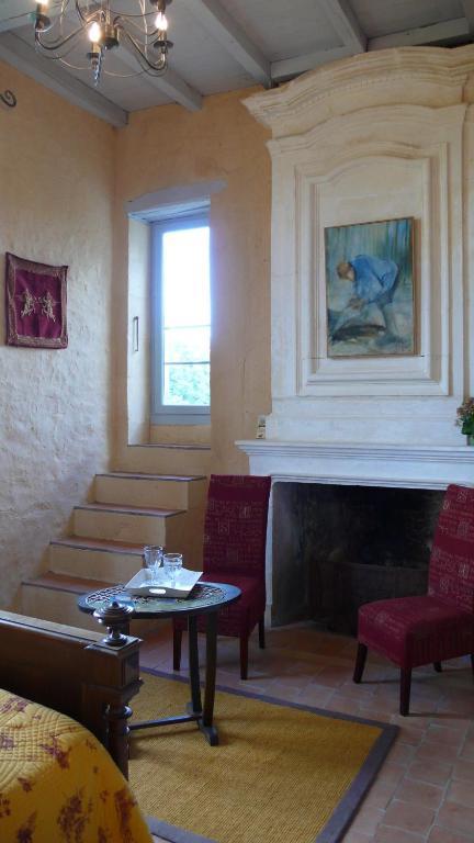 Chambres D'Hotes Logis De L'Astree Saint-Bris-des-Bois Szoba fotó