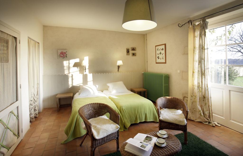 Chambres D'Hotes Logis De L'Astree Saint-Bris-des-Bois Kültér fotó